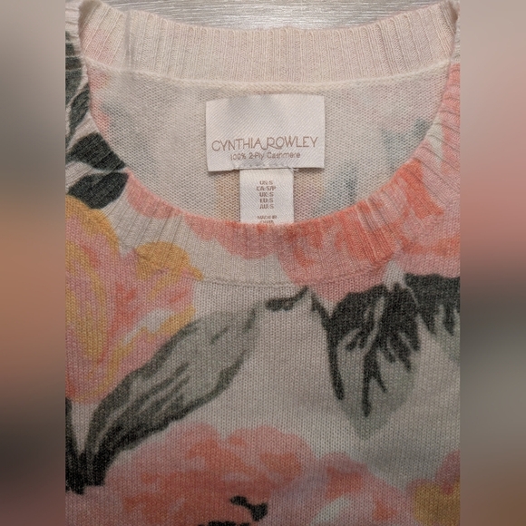 Cynthia Rowley Pink Floral 100% Cashmere Crewneck Sweater Cottagecore Grandma - Picture 6 of 7